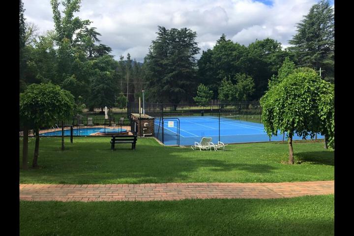 Pool 37 of 59