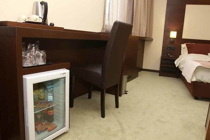 Room 7 of 23