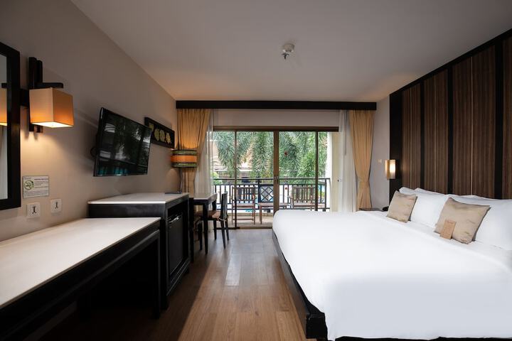 Room 27 of 152