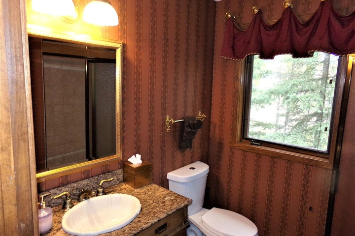Room 9 of 20
