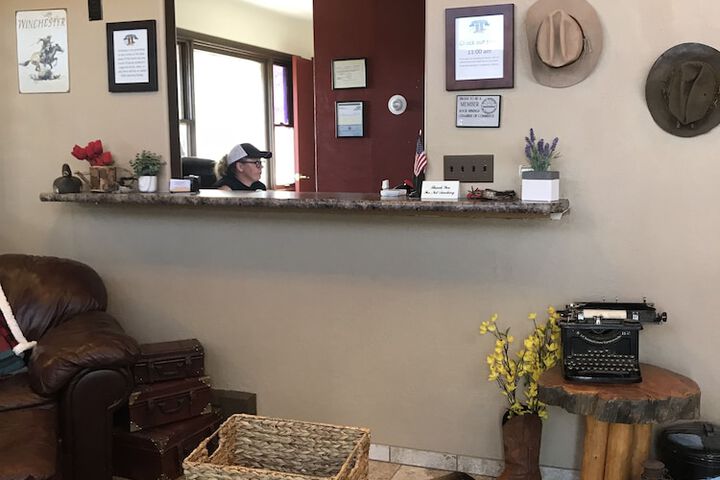 Hotel Interior 4 of 25