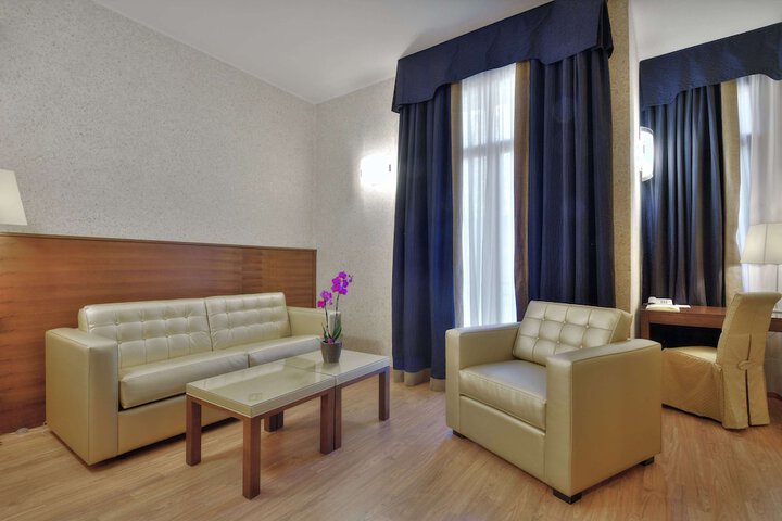 Room 35 of 67