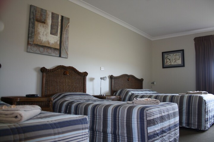 Room 2 of 15