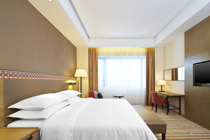 Room 10 of 41