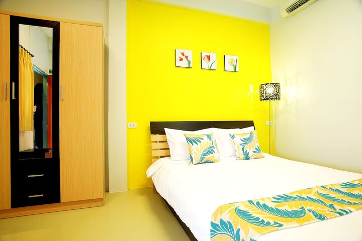 Room 10 of 60