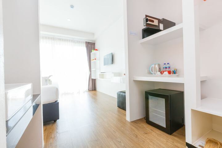 Room 8 of 32