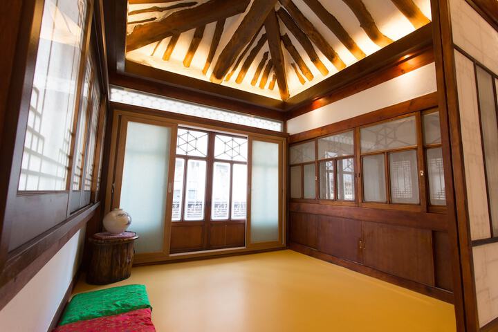 Room 15 of 62