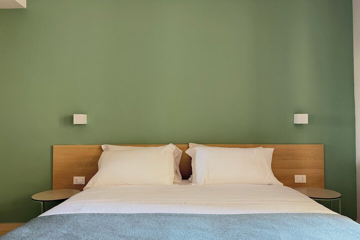 Room 55 of 184