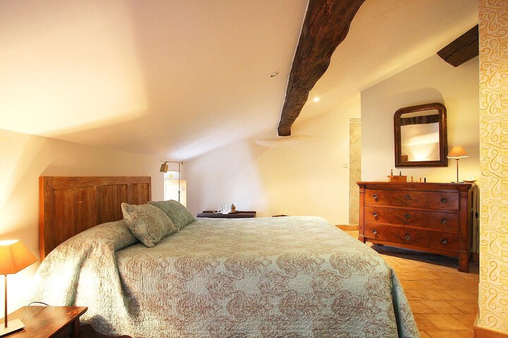 Room 8 of 78