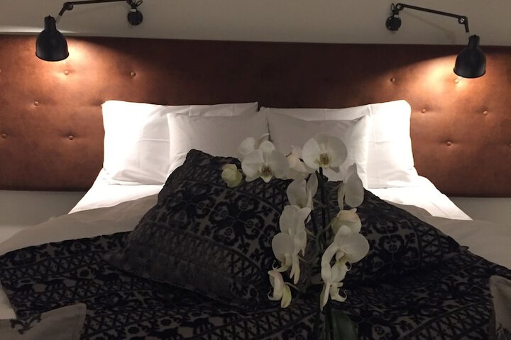 Room 33 of 61