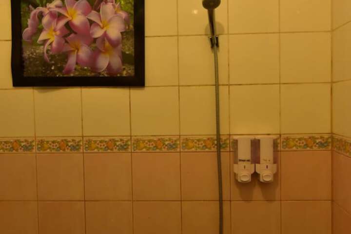 Room 15 of 15
