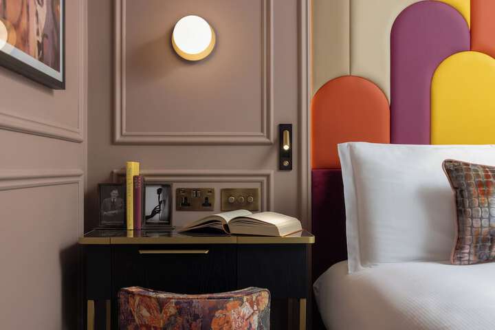 Room 13 of 46