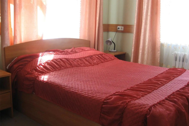 Room 4 of 23
