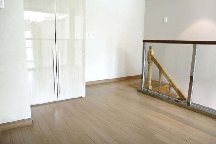 Room 28 of 119