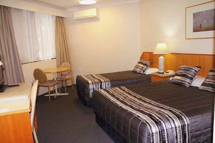 Room 12 of 95