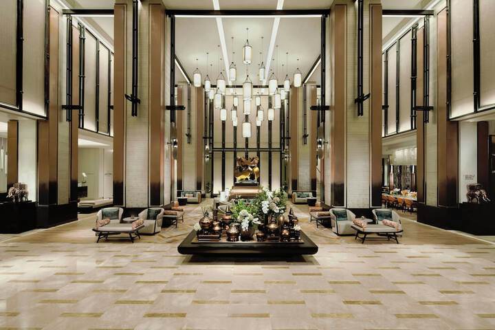 Hotel Lobby