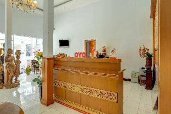 Oyo 90201 Hotel Bina Artha