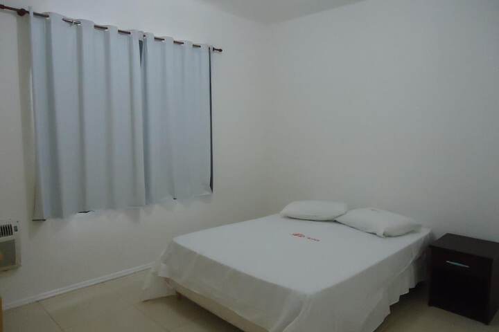 Room 9 of 28