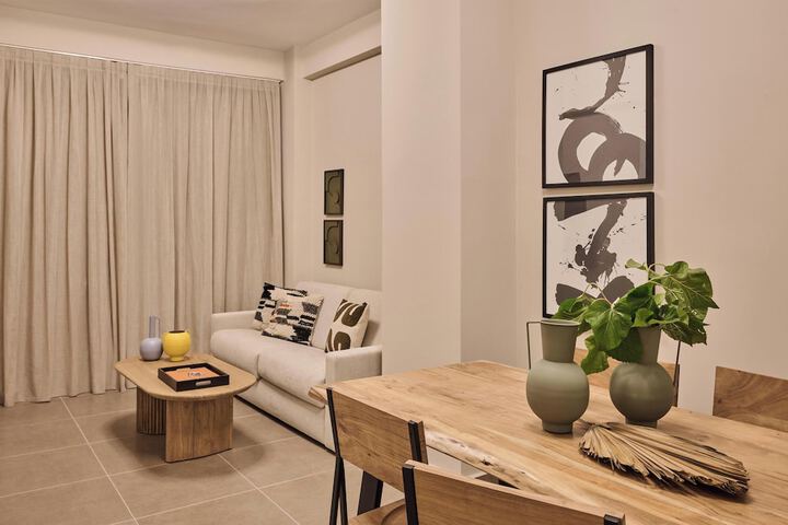 Room 10 of 20