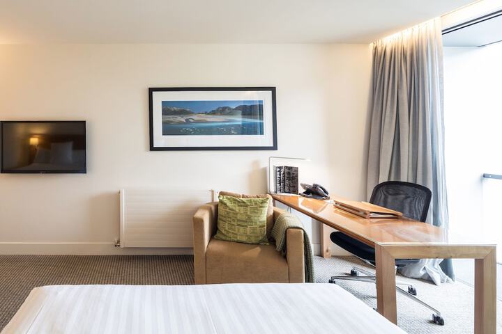 Room 10 of 55
