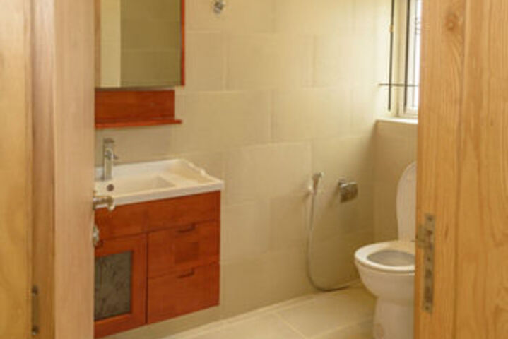 Room 4 of 36