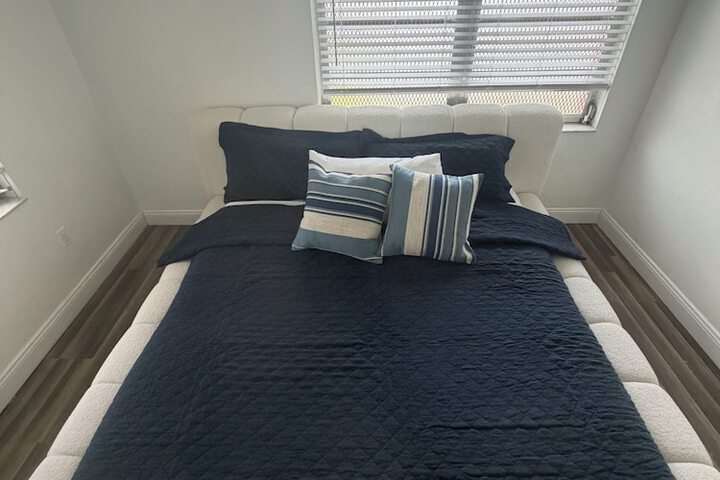 Room 2 of 13