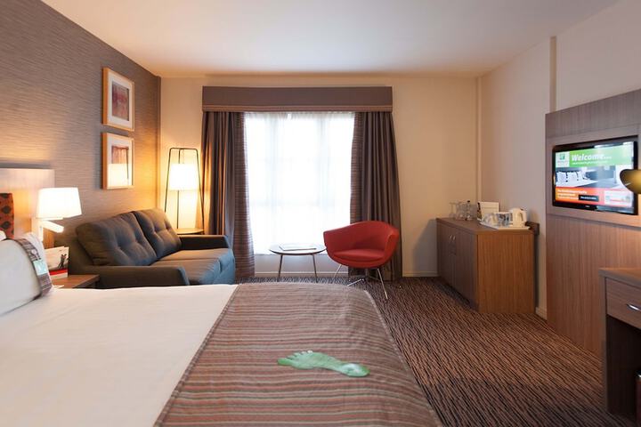 Room 21 of 74