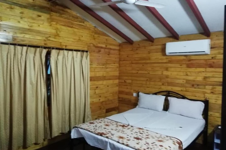 Room 8 of 53