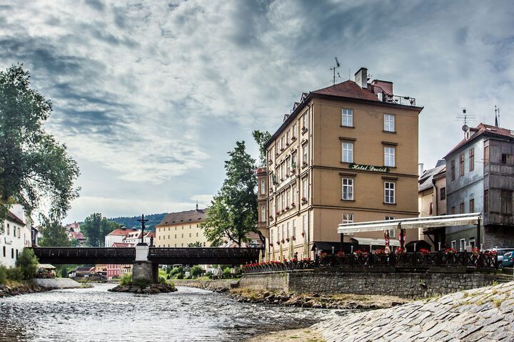 Hotel 70 of 90