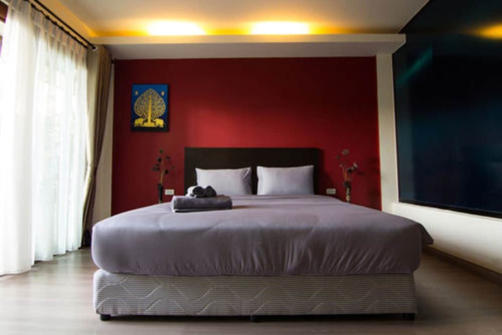 Room 8 of 47
