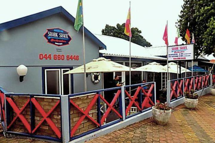 Shark Shack Backpackers in Mossel Bay