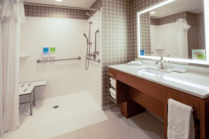 Bathroom shower