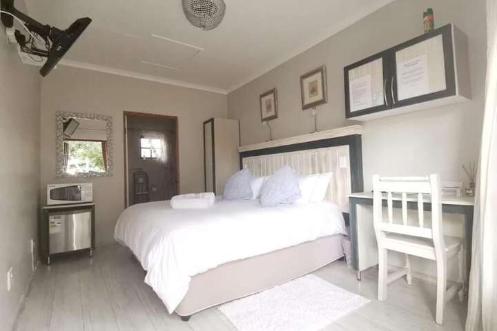 Room 15 of 47