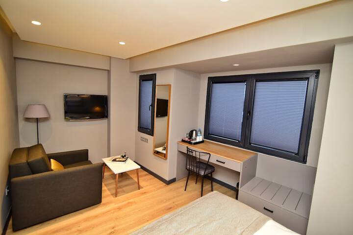 Room 15 of 22
