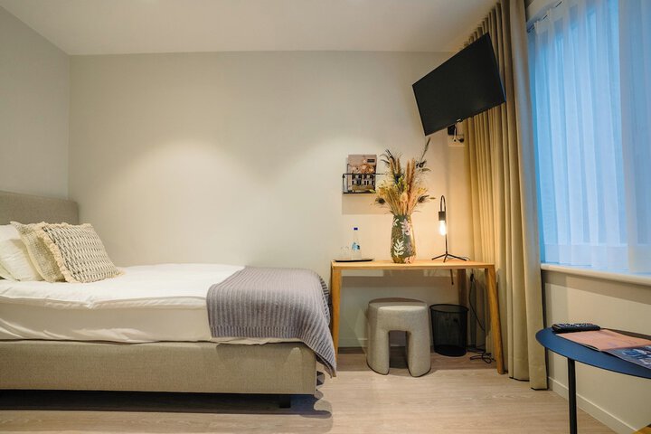 Room 34 of 129