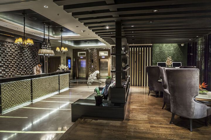 Guest Lobby