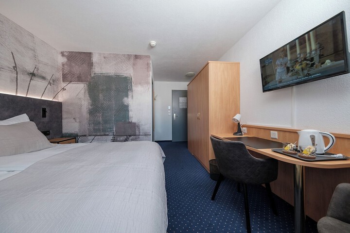 Room 18 of 57