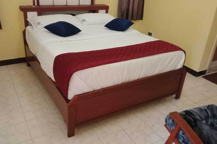 Room 9 of 31