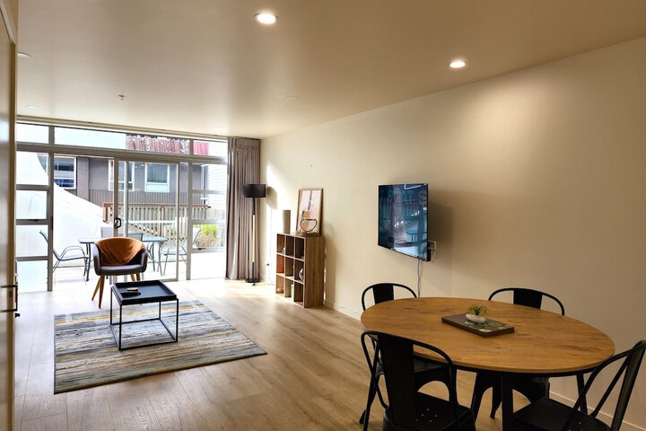 Room 11 of 26