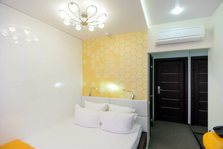 Room 19 of 37