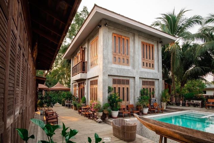 Image of House of Passion Amphawa