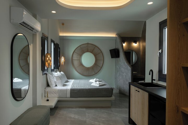 Room 21 of 99