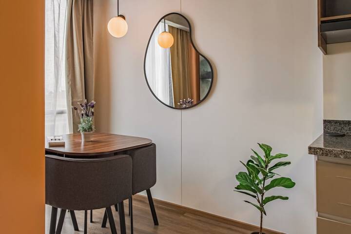 Room 27 of 34