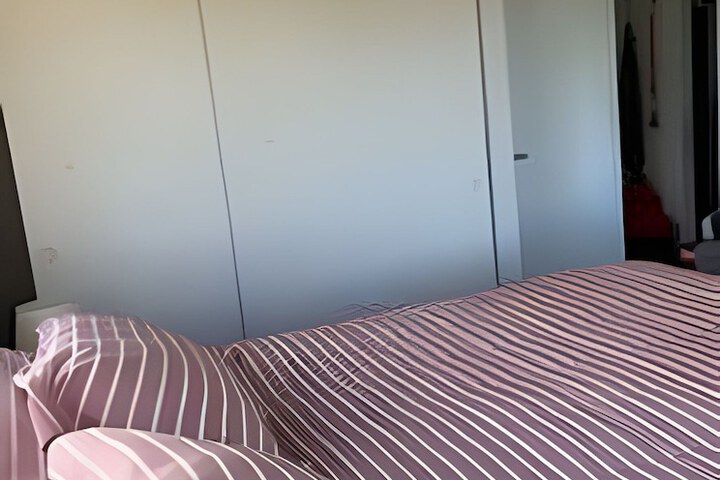 Room 3 of 20