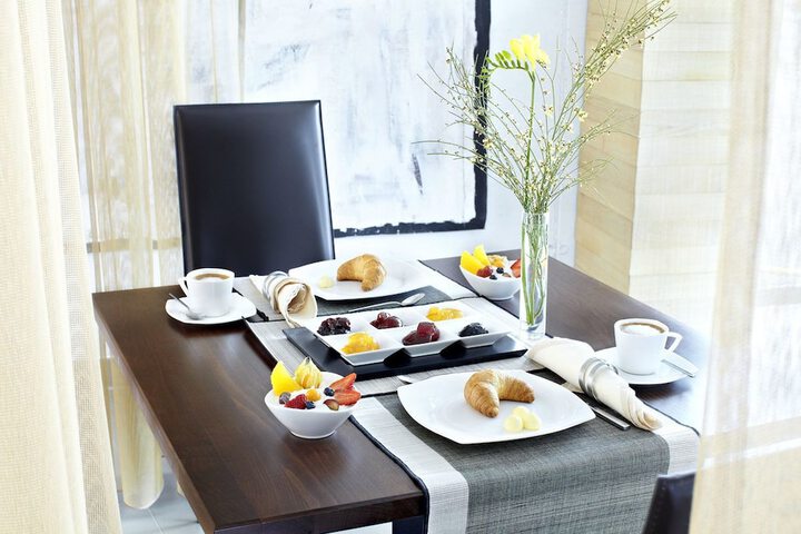 Breakfast/Coffee Service 30 of 59