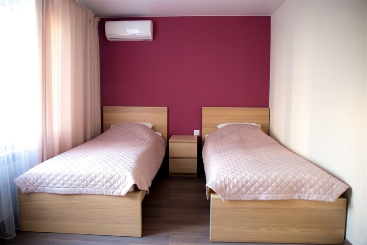 Room 8 of 29