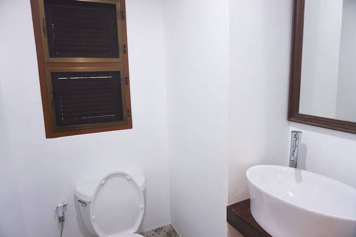 Room 43 of 64