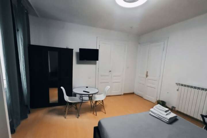 Room 20 of 32