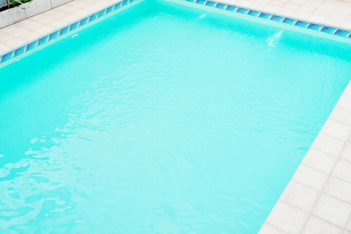 Pool 25 of 53