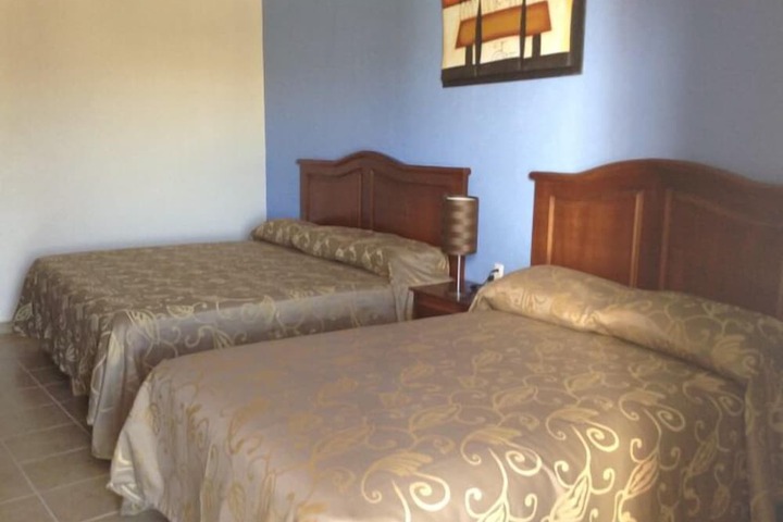 Room 5 of 14